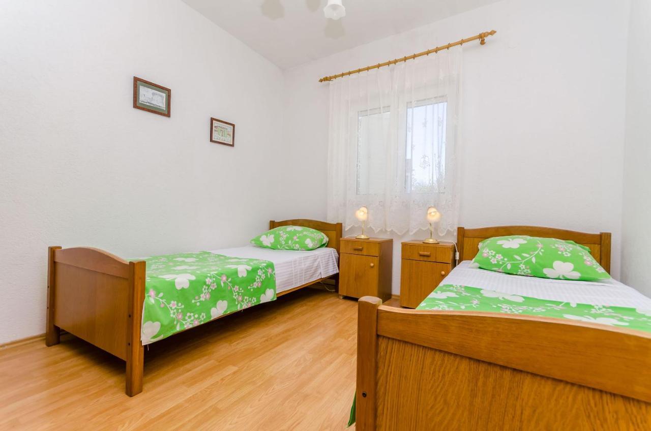 Apartments Stara Maslina Slatine Extérieur photo
