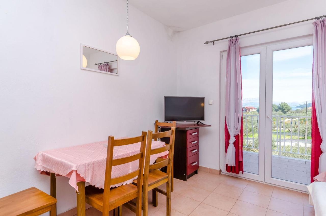 Apartments Stara Maslina Slatine Extérieur photo